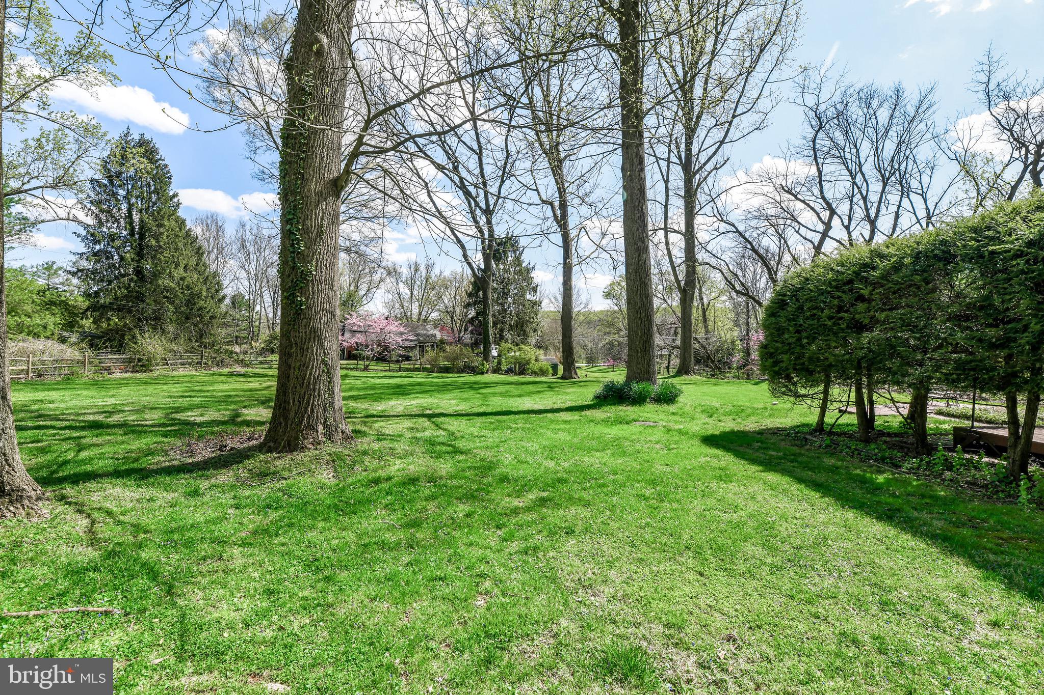 1508 Sherbrook Road Lutherville-Timonium, MD 21093 - Photo 33 of 40 Large sunny yard