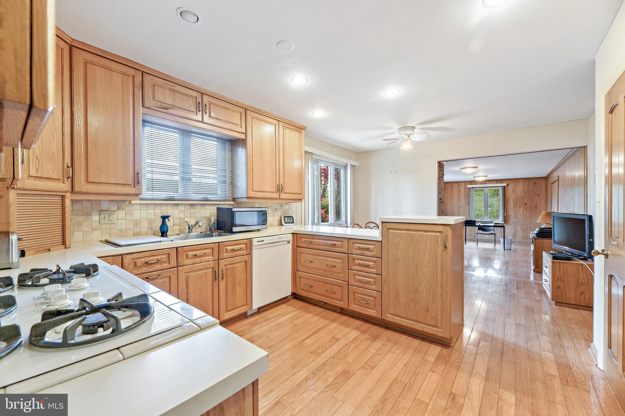 1508 Sherbrook Road Lutherville-Timonium, MD 21093 - Photo 10 of 40 Kitchen