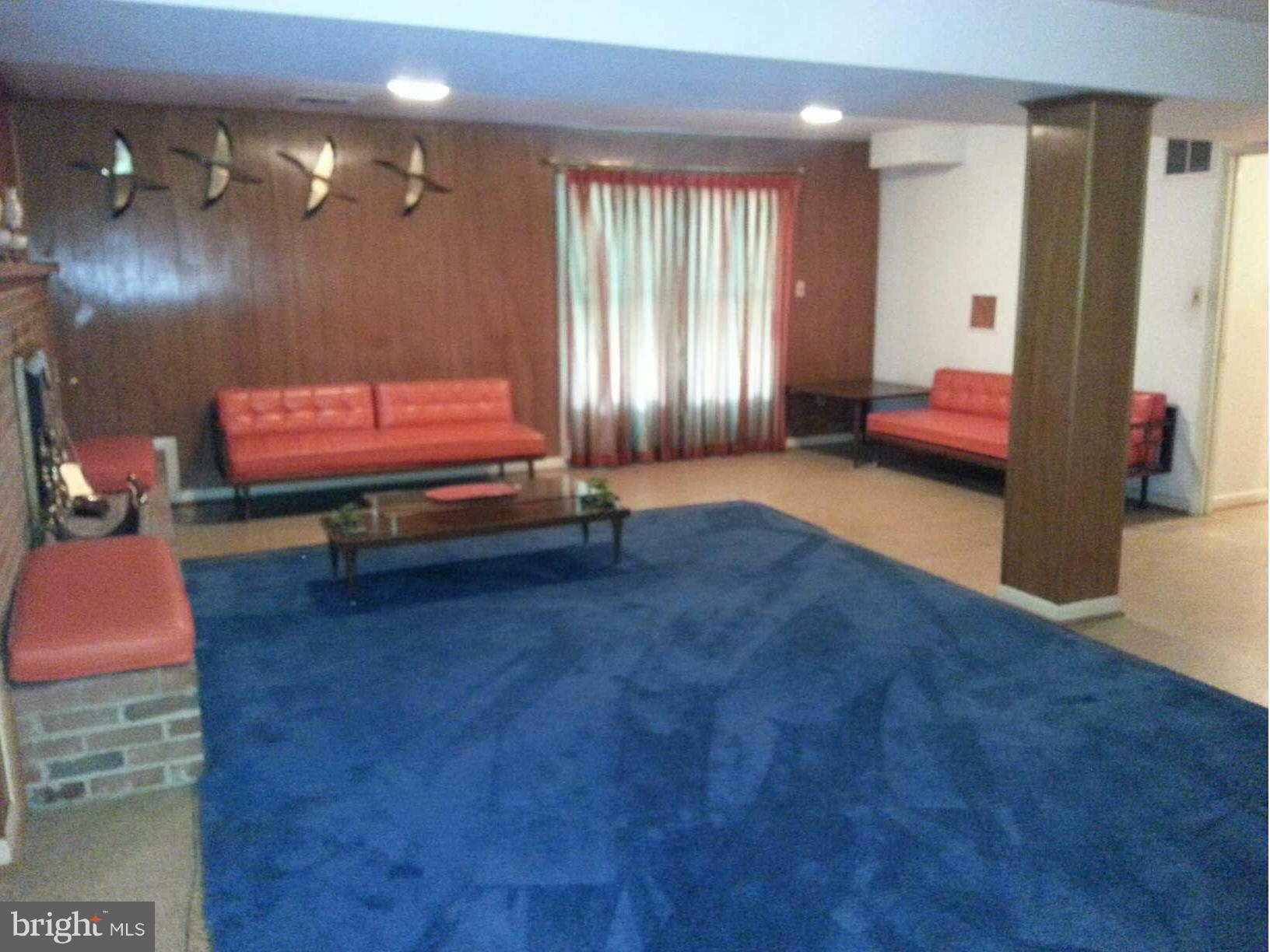 4402 Kinmount Road Lanham, MD 20706 - Photo 11 of 19 Large Family Room