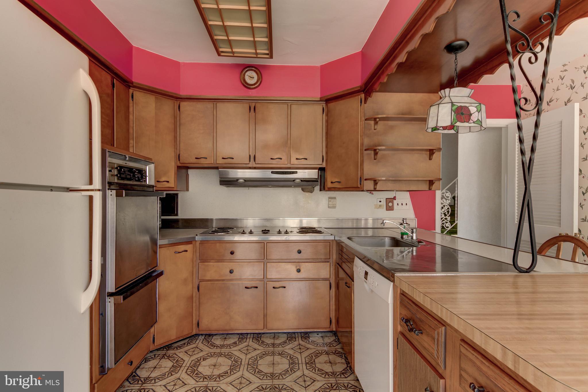 661 Sproul Road Villanova, PA 19085 - Photo 12 of 23