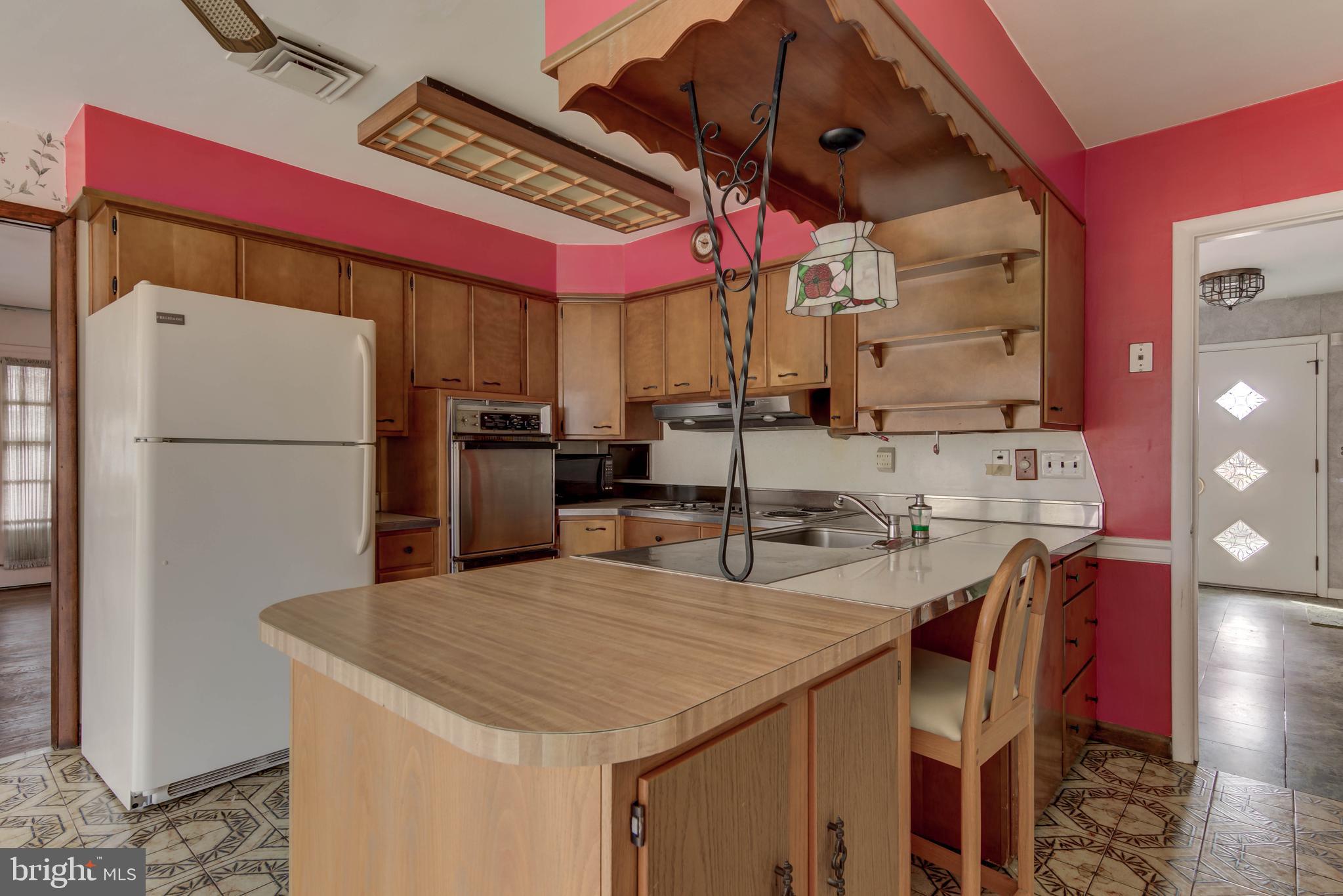 661 Sproul Road Villanova, PA 19085 - Photo 13 of 23