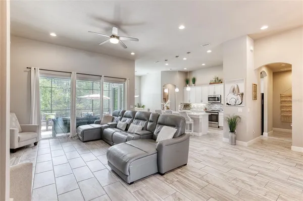 $695,000 | 397 Nottinghill Street, Ormond Beach, FL 32174