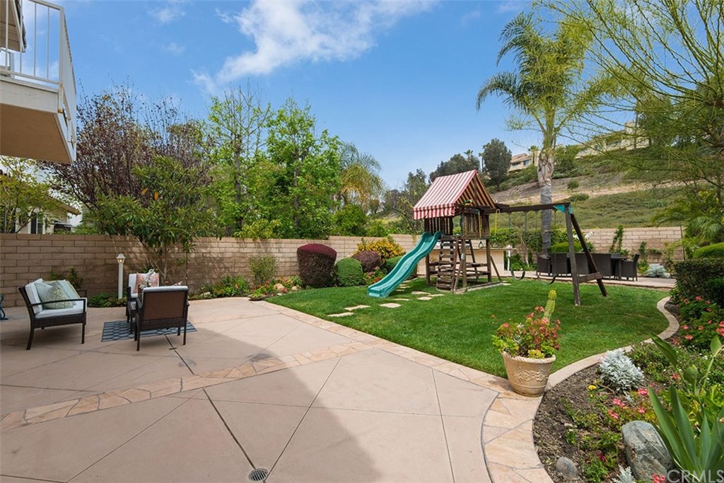 27952 Rural Lane Laguna Niguel, CA 92677 - Photo 21 of 28 a view of a backyard with sitting area