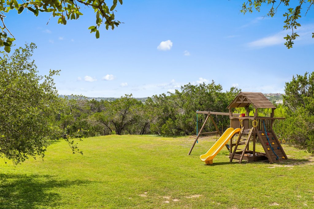 17133 Majestic Ridge Road Austin, TX 78738 - Photo 35 of 40