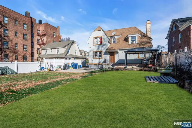 $725,000 | 297 Hamilton Place, Hackensack, NJ 07601