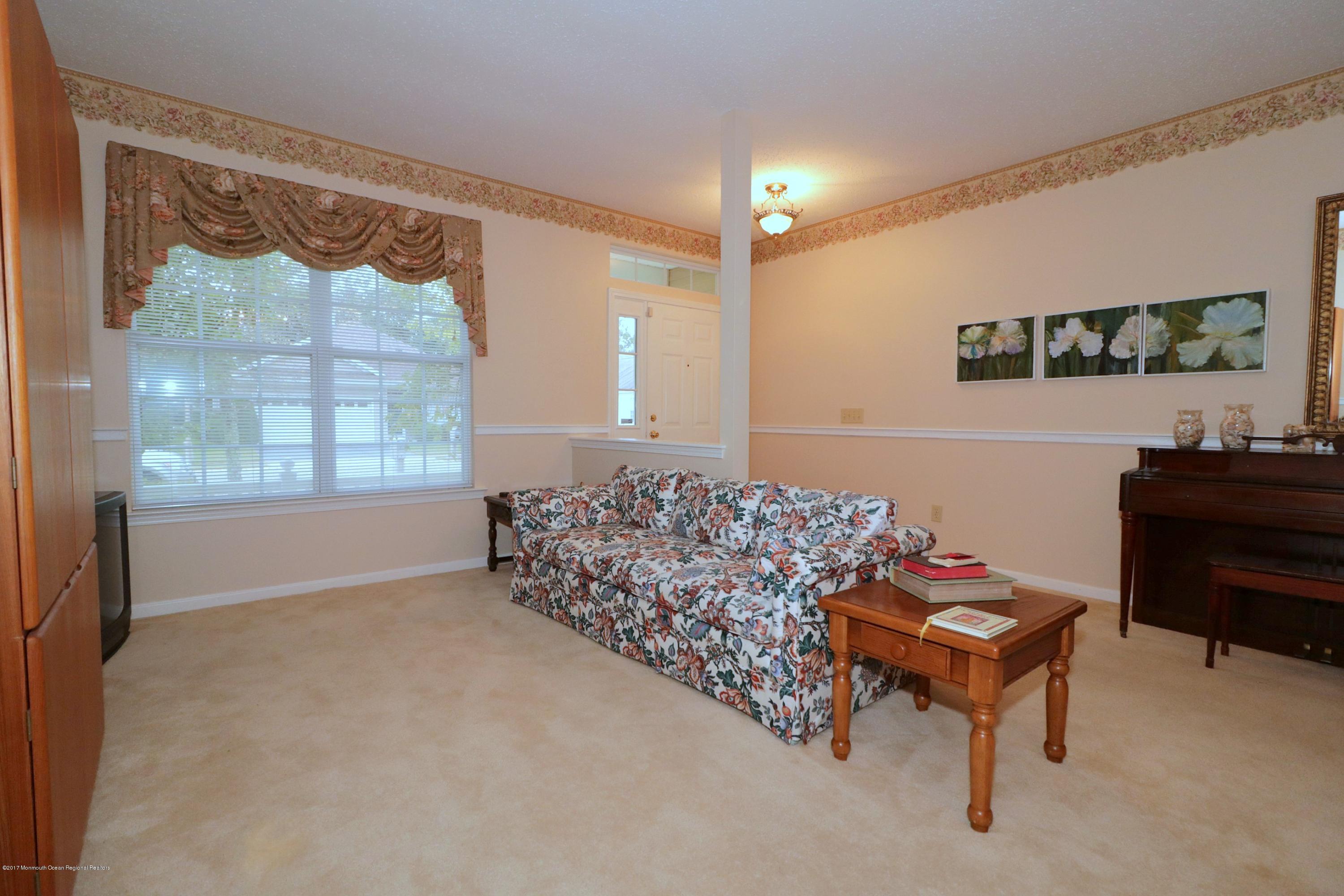 146 Sandpiper Road Barnegat, NJ 08005 - Photo 4 of 32 IMG_4339