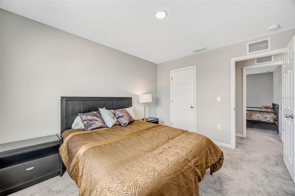 7571 Freesia Trace Wesley Chapel, FL 33545 - Photo 35 of 50