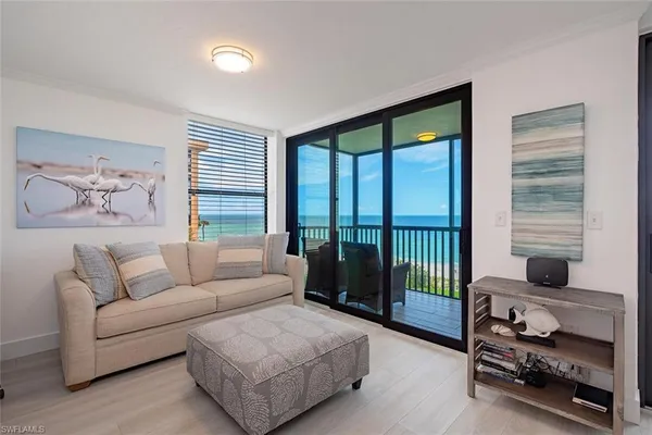 $1,549,000 | 9375 Gulf Shore Drive, Unit 402, Naples, FL 34108