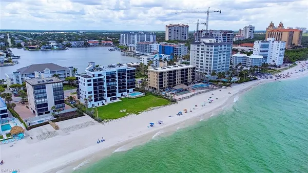 $1,549,000 | 9375 Gulf Shore Drive, Unit 402, Naples, FL 34108