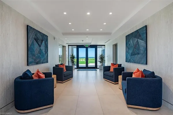 $1,549,000 | 9375 Gulf Shore Drive, Unit 402, Naples, FL 34108