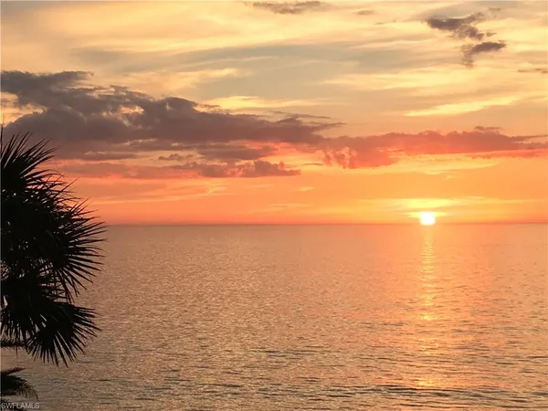 $1,549,000 | 9375 Gulf Shore Drive, Unit 402, Naples, FL 34108