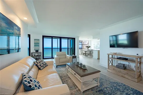 $1,549,000 | 9375 Gulf Shore Drive, Unit 402, Naples, FL 34108