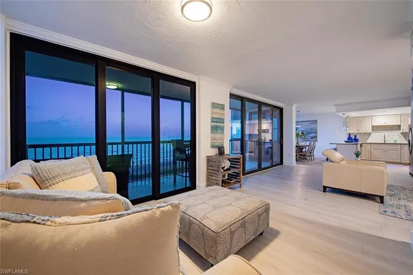 $1,549,000 | 9375 Gulf Shore Drive, Unit 402, Naples, FL 34108