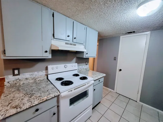 $1,180 | 3429 Willowrun Drive, Unit D, Austin, TX 78704