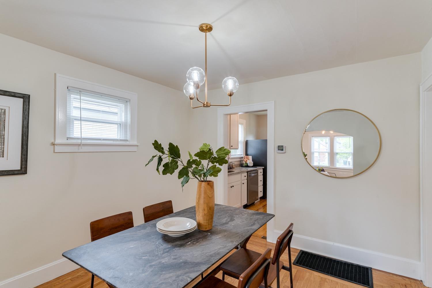 6821 Roe Street Cincinnati, OH 45227 - Photo 8 of 24 Gallery Image 8