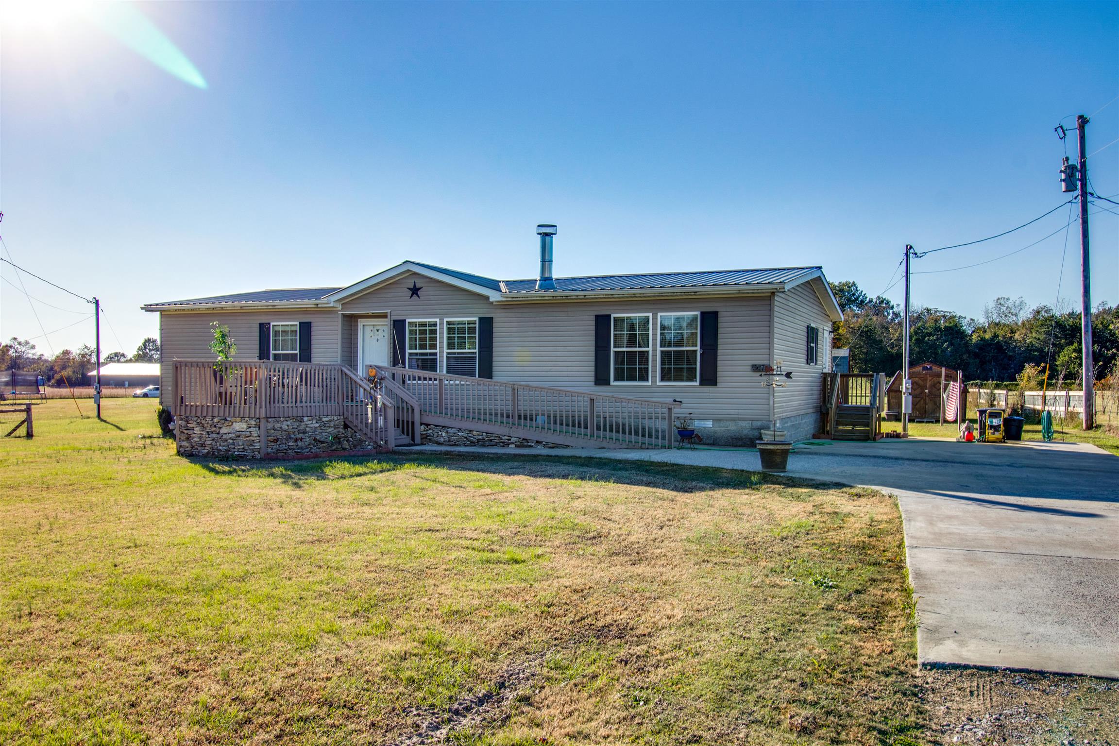 5278 Tobe Robertson Road Columbia, TN 38401 - Photo 2 of 25 Gallery Image 2