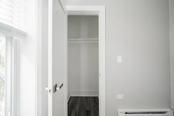 $1,995 | 1472 West Erie Street, Unit 2R, Chicago, IL 60642