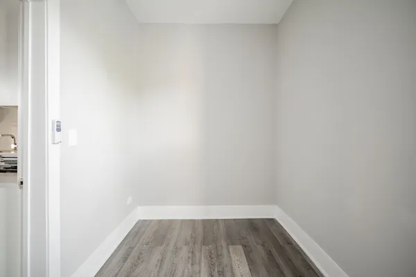 $1,995 | 1472 West Erie Street, Unit 2R, Chicago, IL 60642