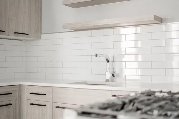 $1,995 | 1472 West Erie Street, Unit 2R, Chicago, IL 60642