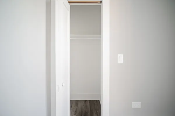 $1,995 | 1472 West Erie Street, Unit 2R, Chicago, IL 60642