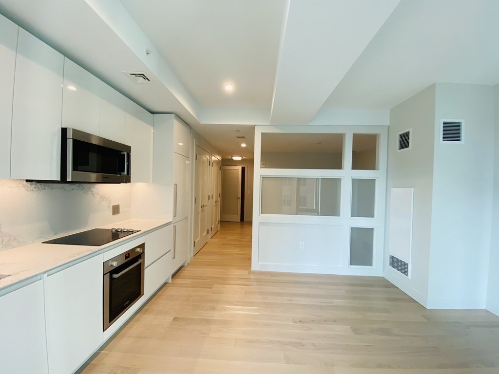 135 Seaport Boulevard, Unit 1012 Boston, MA 02210 - Photo 2 of 28