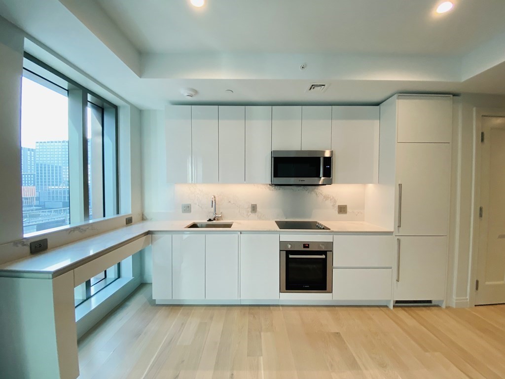 135 Seaport Boulevard, Unit 1012 Boston, MA 02210 - Photo 3 of 28