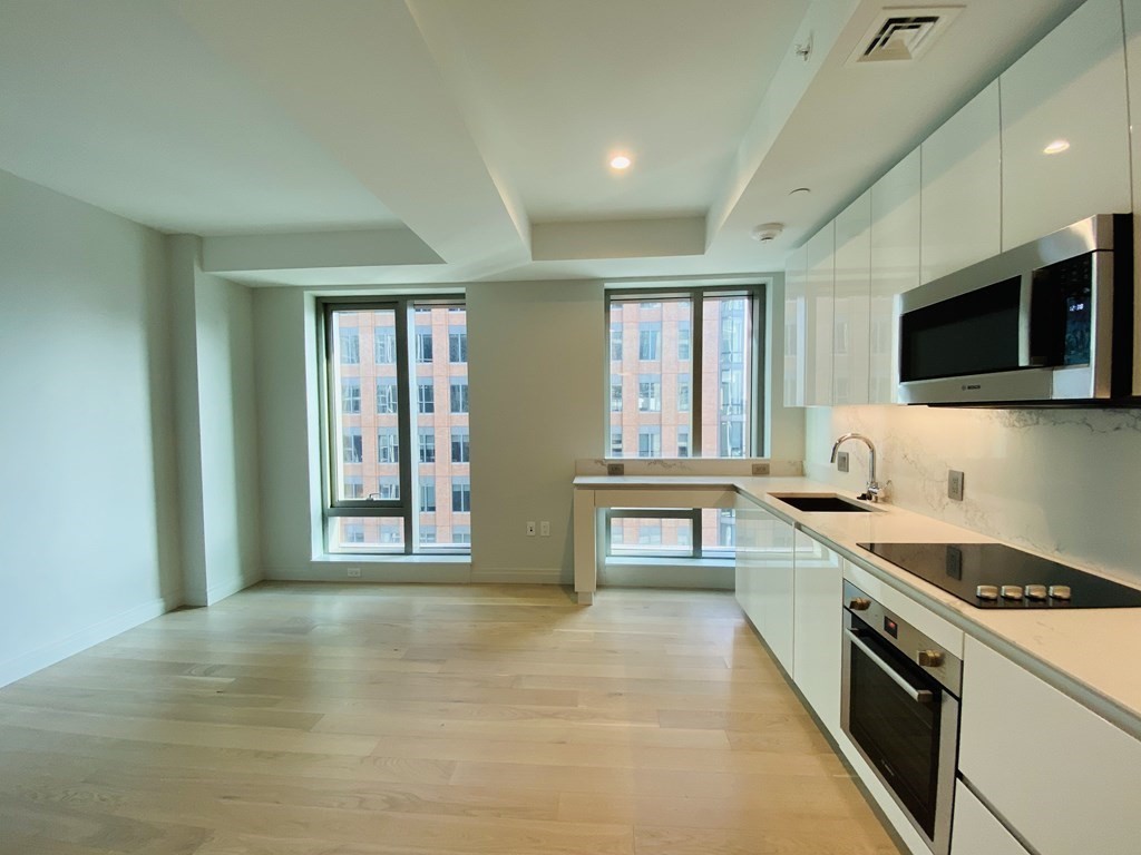 135 Seaport Boulevard, Unit 1012 Boston, MA 02210 - Photo 5 of 28