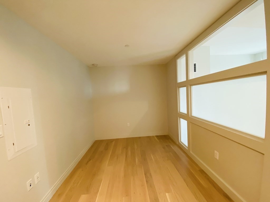 135 Seaport Boulevard, Unit 1012 Boston, MA 02210 - Photo 6 of 28