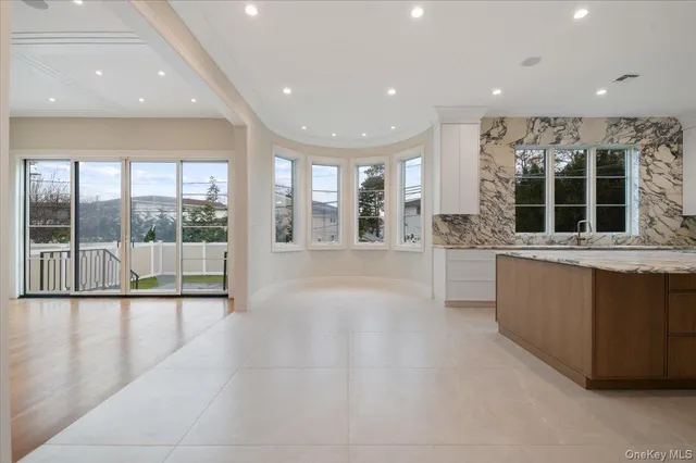 $3,290,000 | 772 Park Lane, Valley Stream, NY 11581