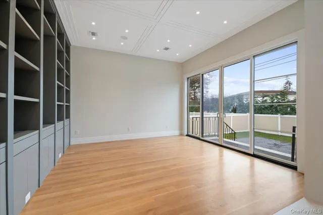 $3,290,000 | 772 Park Lane, Valley Stream, NY 11581