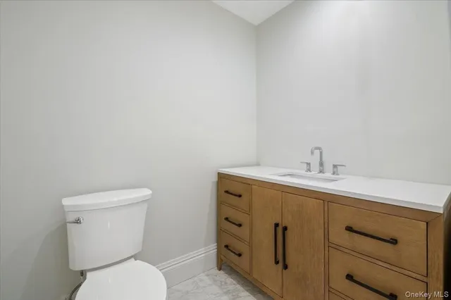 $3,290,000 | 772 Park Lane, Valley Stream, NY 11581