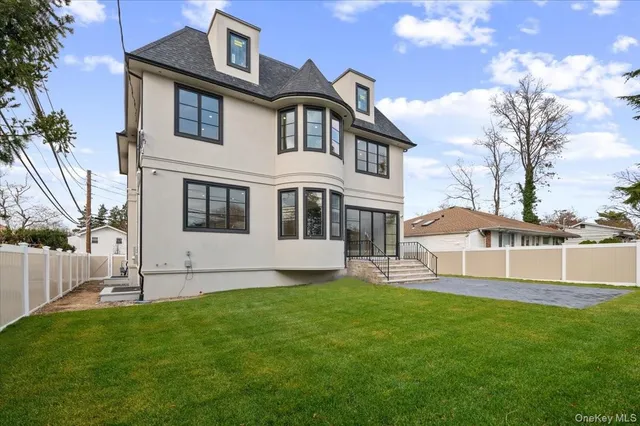 $3,290,000 | 772 Park Lane, Valley Stream, NY 11581