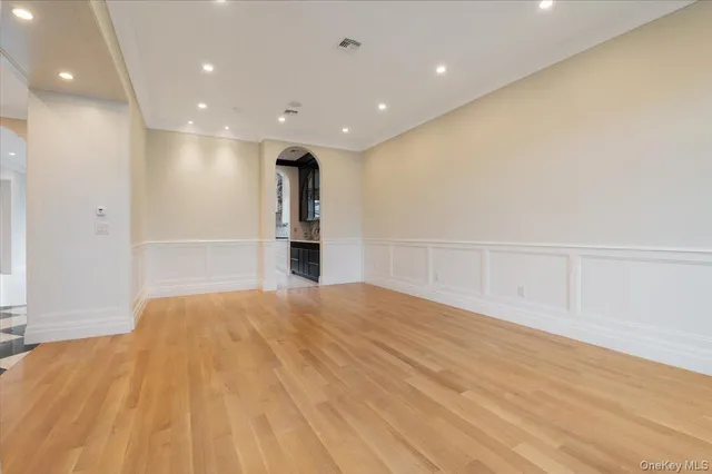 $3,290,000 | 772 Park Lane, Valley Stream, NY 11581