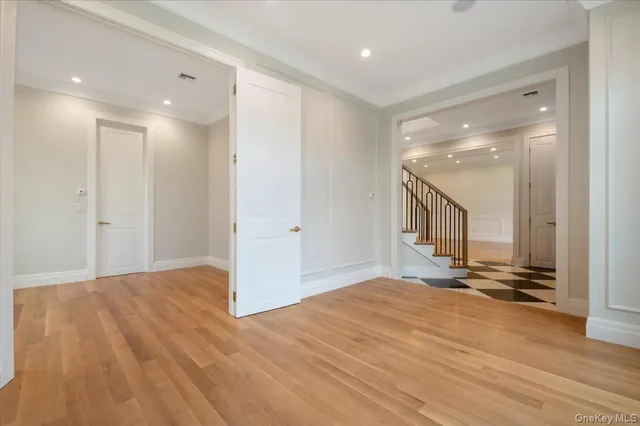 $3,290,000 | 772 Park Lane, Valley Stream, NY 11581