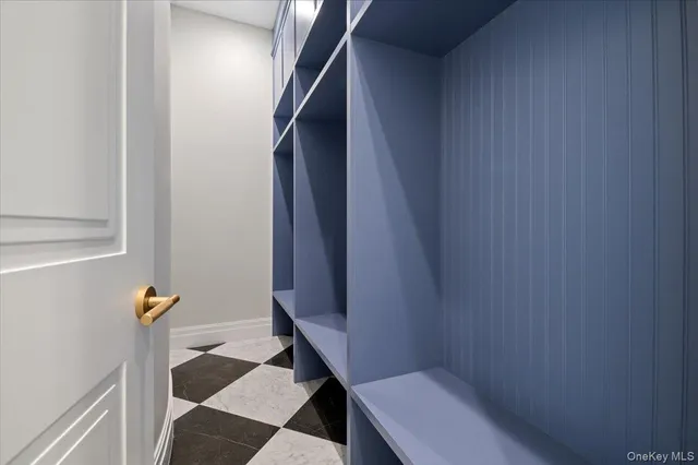 $3,290,000 | 772 Park Lane, Valley Stream, NY 11581