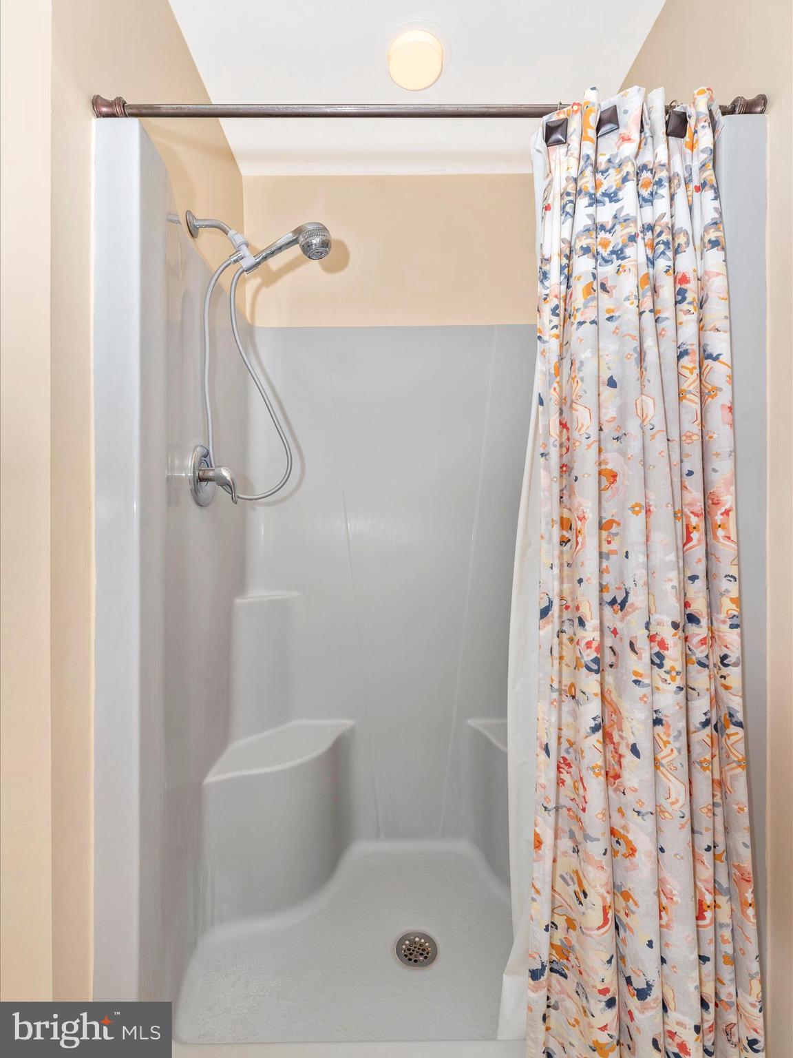 4314 Tabler Road Frederick, MD 21704 - Photo 31 of 71 Primary Bathroom