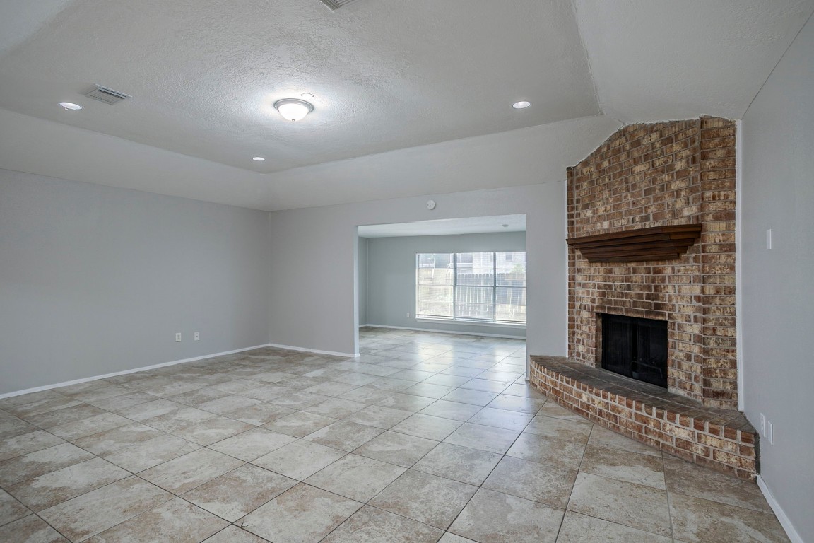 5902 Yorkgate Drive Spring, TX 77373 - Photo 11 of 32