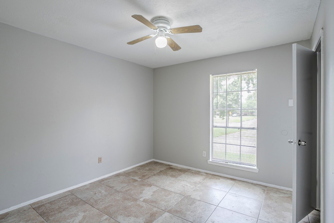 5902 Yorkgate Drive Spring, TX 77373 - Photo 26 of 32