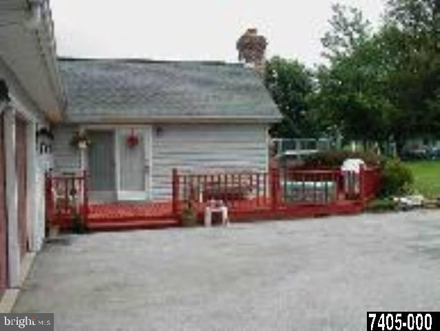 1495 Kbs Road Spring Grove, PA 17362 - Photo 2 of 9