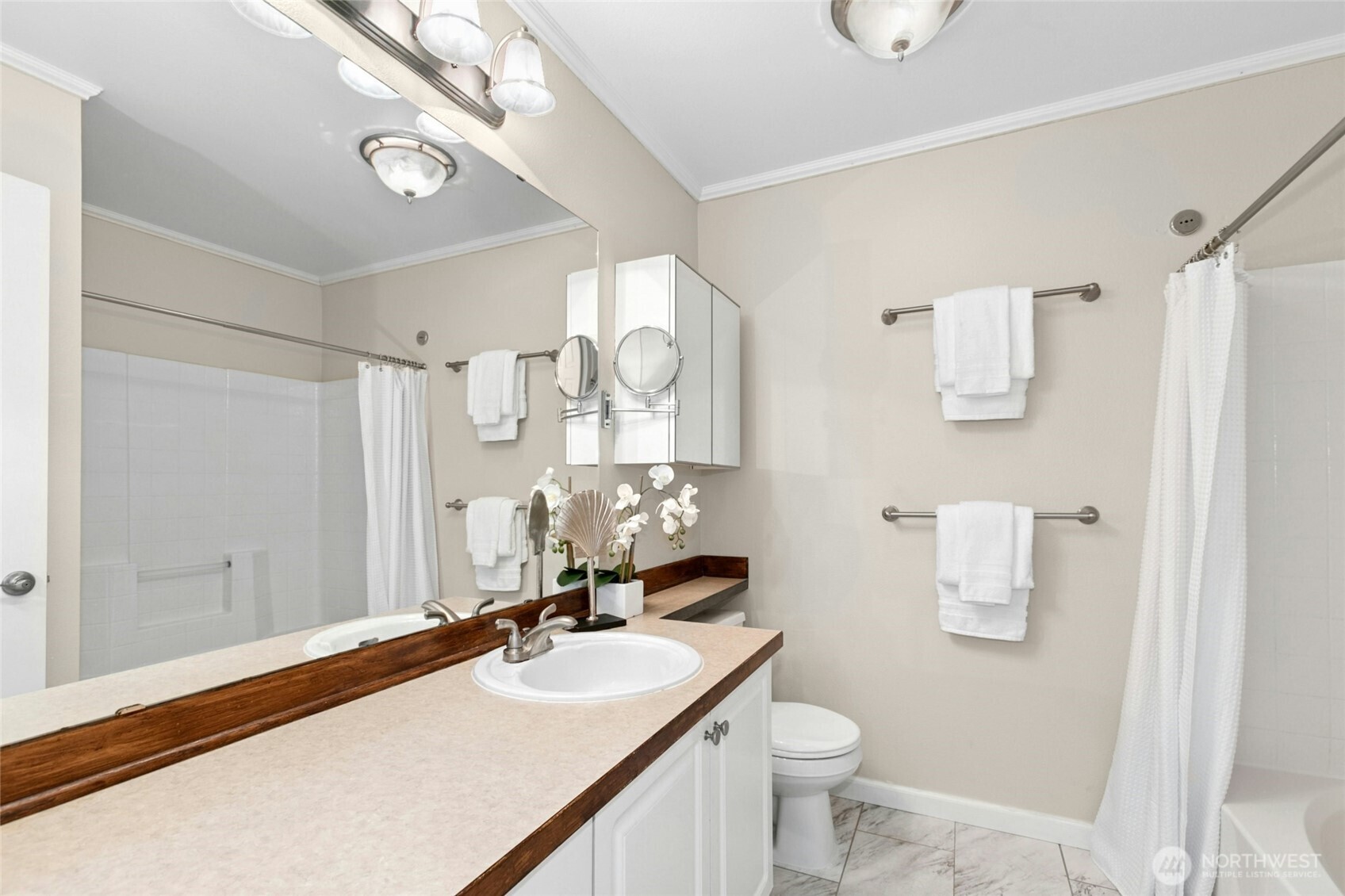 11897 Northeast 163rd Place, Unit 202 Bothell, WA 98011 - Photo 18 of 26