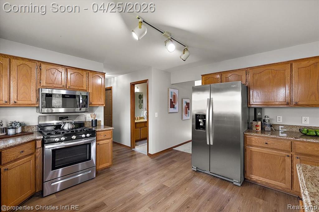 50053 Middle River Drive Macomb, MI 48044 - Photo 18 of 35