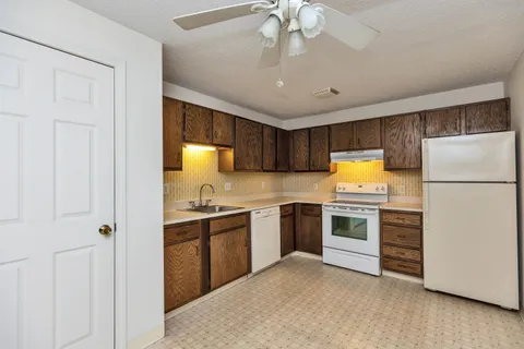 $239,000 | 1 Northbrook Drive, Unit 102, Manchester, NH 03102