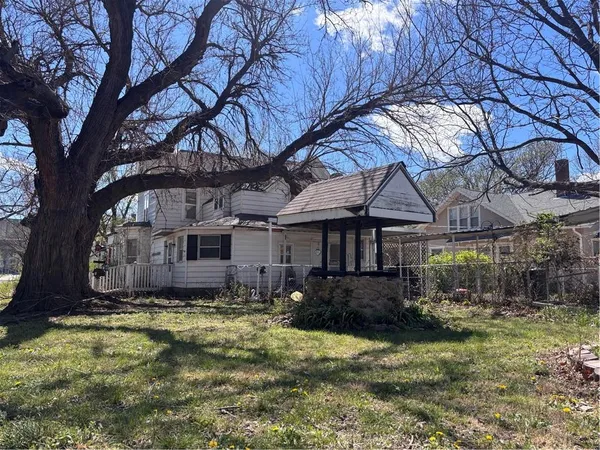 $90,000 | 223 Northeast 6th Street, Abilene, KS 67410