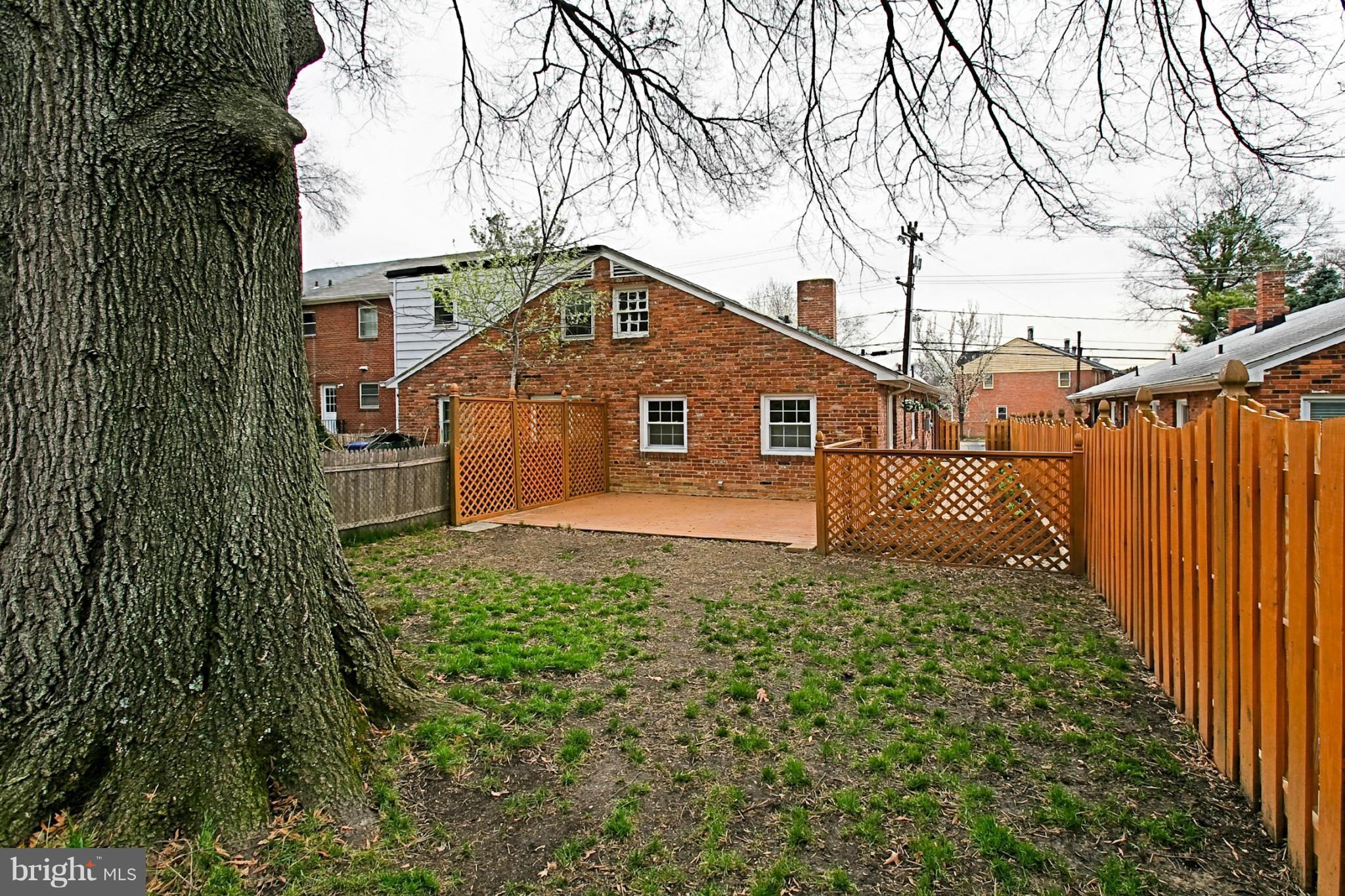 712 West Glebe Road Alexandria, VA 22305 - Photo 28 of 30 Exterior (Rear)