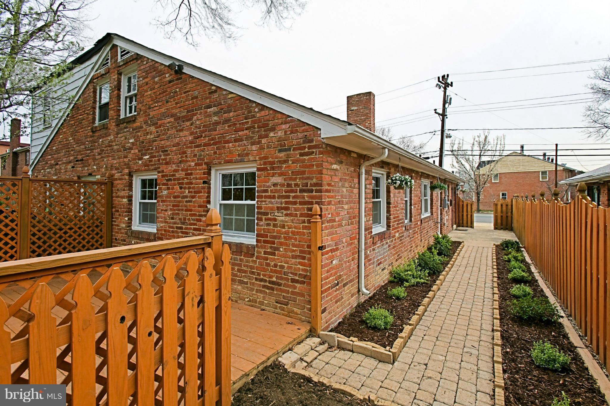 712 West Glebe Road Alexandria, VA 22305 - Photo 30 of 30 Exterior (Rear)