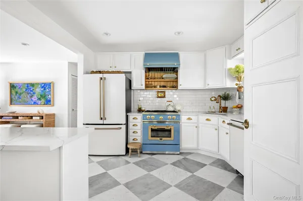 $1,495,000 | 5 Oak Drive, Sag Harbor, NY 11963