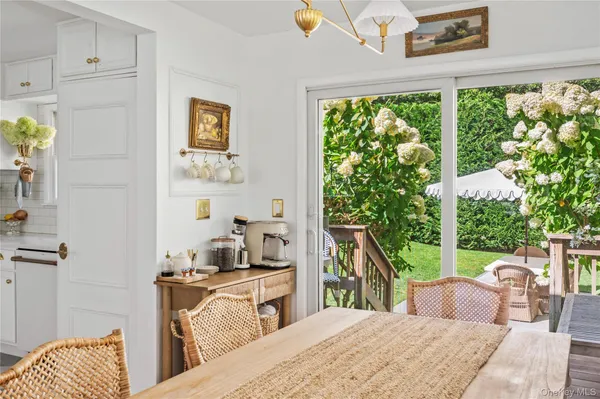 $1,495,000 | 5 Oak Drive, Sag Harbor, NY 11963