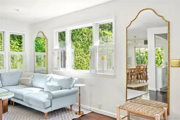 $1,495,000 | 5 Oak Drive, Sag Harbor, NY 11963