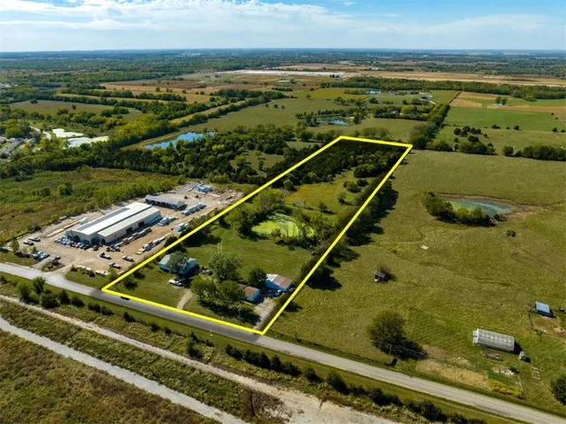 $1,400,000 | 9730 Sunflower Road, De Soto, KS 66018