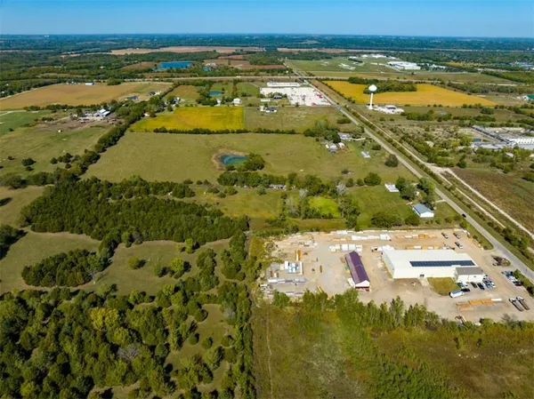 $1,400,000 | 9730 Sunflower Road, De Soto, KS 66018